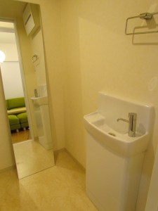 更衣室の手洗い